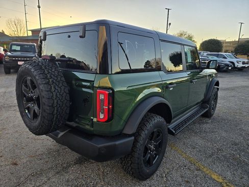 New 2025 Ford Bronco Outer Banks image 5