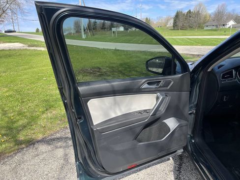 Used 2019 Volkswagen Tiguan S AWD/4WD image 10