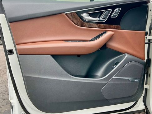 Used 2019 Audi Q7 3.0T Premium Plus w/ Premium Plus Package AWD/4WD image 42