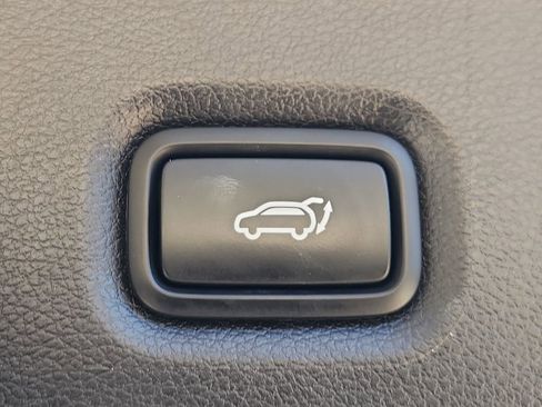 Used 2023 Hyundai Santa Fe SEL image 18