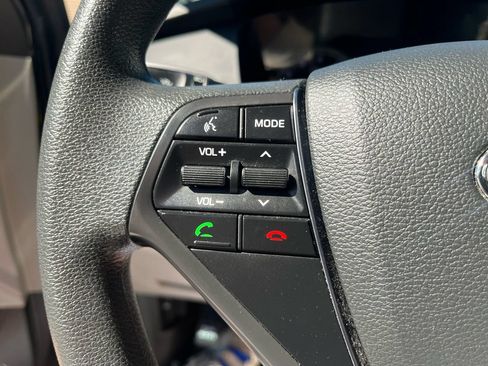 Used 2016 Hyundai Sonata Sport FWD image 13