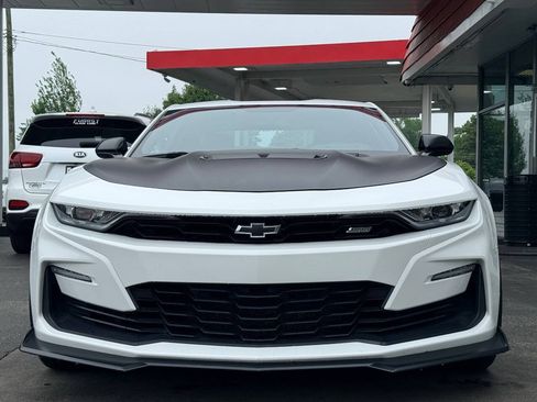 Used 2022 Chevrolet Camaro SS RWD image 7
