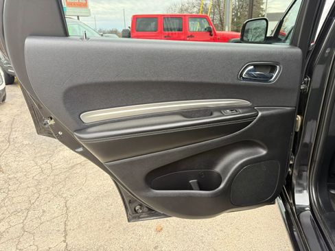 Used 2015 Dodge Durango SXT w/ Blacktop Package image 11