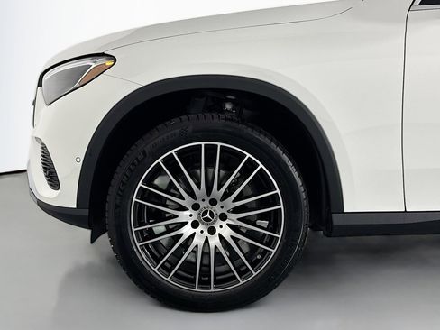New 2026 Mercedes-Benz GLC 300 image 9