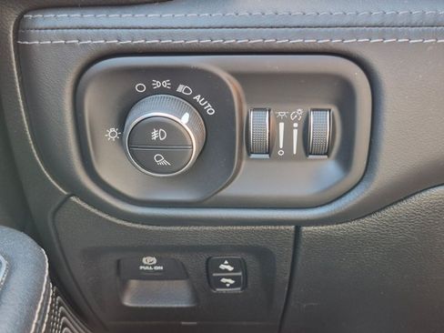 Used 2019 RAM 1500 Limited RWD image 15