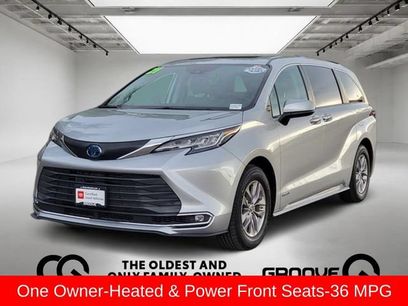 Used 2021 Toyota Sienna XLE