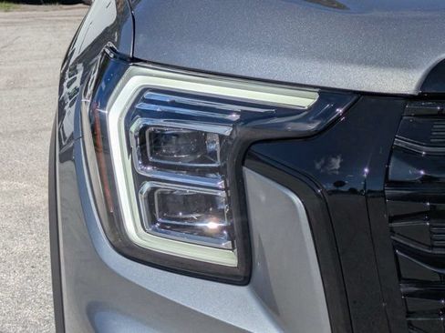 Used 2026 GMC Terrain Elevation w/ Elevation Premium Package AWD/4WD image 9