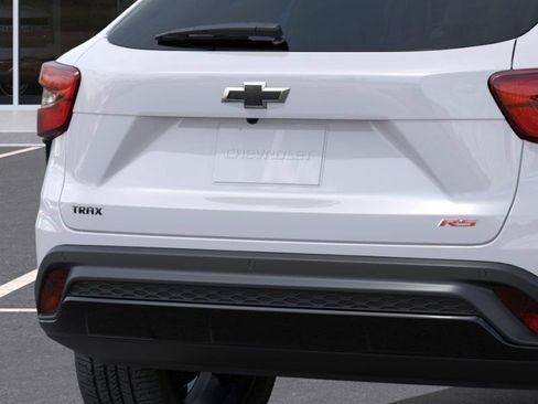 New 2026 Chevrolet Trax RS w/ Sunroof Package FWD image 14