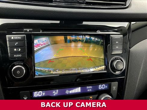 Used 2022 Nissan Rogue Sport SV AWD/4WD image 14