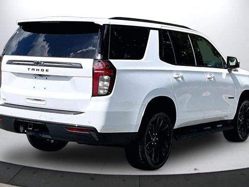 Used 2021 Chevrolet Tahoe Z71 w/ Z71 Off-Road Package AWD/4WD image 9