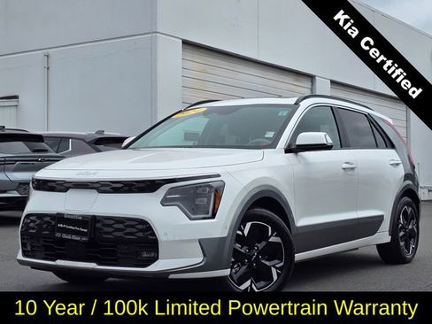 Certified 2024 Kia Niro Wave w/ Wave Preserve Package FWD image 1