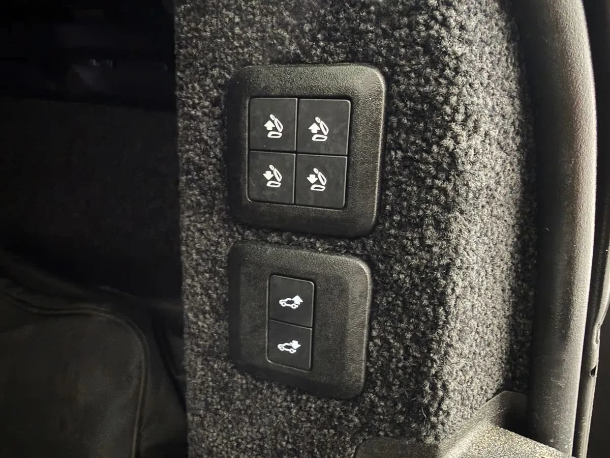 Used 2020 Land Rover Range Rover HSE AWD/4WD image 46