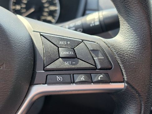 Used 2024 Nissan Altima 2.5 SV FWD image 30