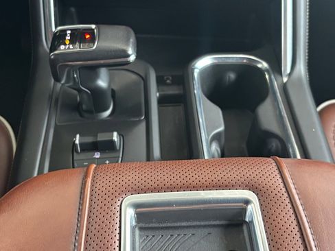 Used 2022 GMC Sierra 1500 Denali Ultimate image 5