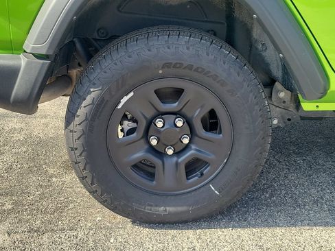 Used 2025 Jeep Wrangler Unlimited Sport AWD/4WD image 5