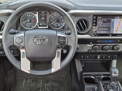 Used 2022 Toyota Tacoma Limited w/ Nightshade Package image 10
