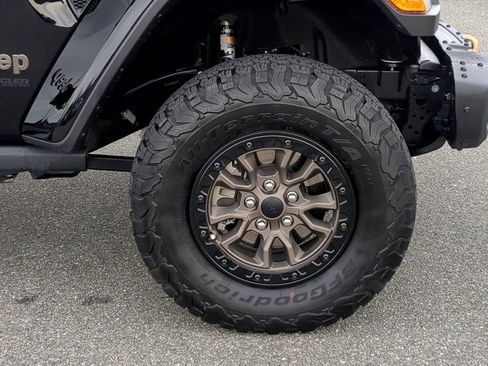 Used 2021 Jeep Wrangler Unlimited Rubicon w/ Trailer Tow Package image 10