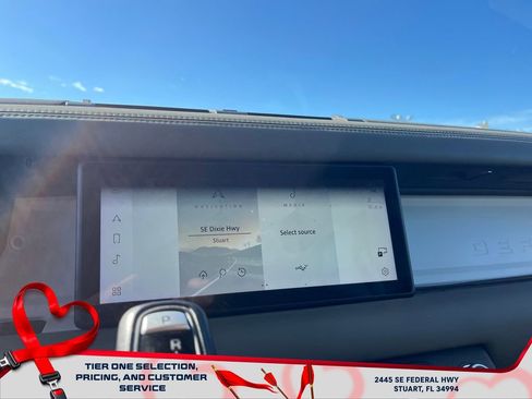 Used 2020 Land Rover Defender 110 HSE image 30