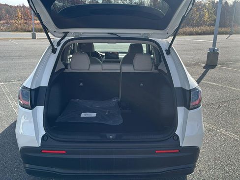 New 2026 Honda HR-V LX image 13