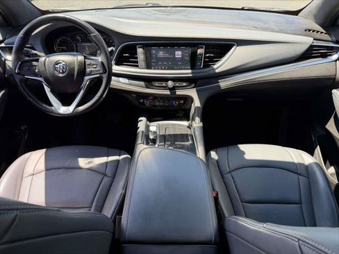 Used 2024 Buick Enclave Essence AWD/4WD image 16