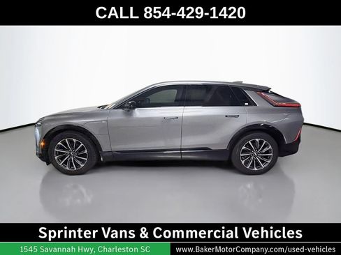 Used 2024 Cadillac Lyriq Sport RWD image 2