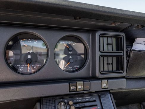 Used 1989 Pontiac Firebird Trans Am RWD image 41