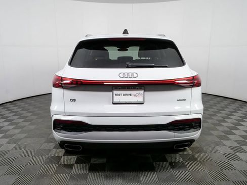 Used 2025 Audi Q5 Premium Plus w/ Premium Plus image 30