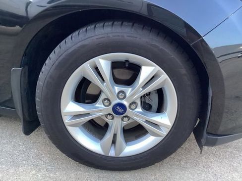 Used 2012 Ford Focus SE FWD image 9