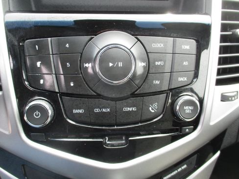 Used 2016 Chevrolet Cruze LS image 19