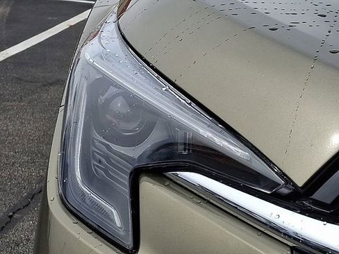 Used 2023 Subaru Ascent Limited w/ Technology Package image 9