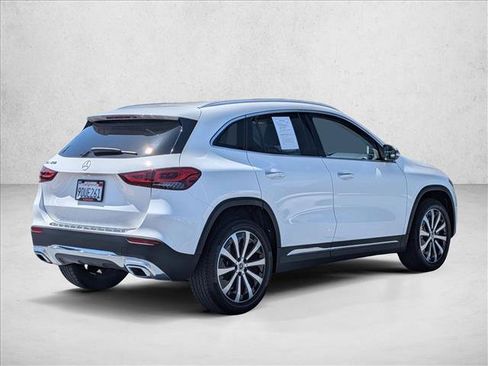 Certified 2022 Mercedes-Benz GLA 250 image 5