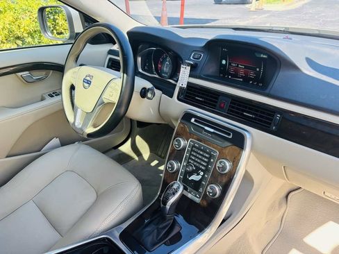 Used 2016 Volvo XC70 T5 Platinum w/ Protection Package image 10