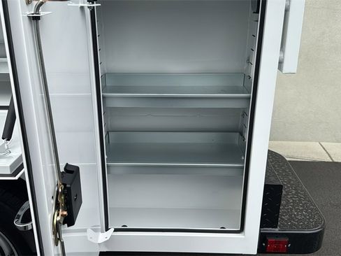 New 2026 Ford F250 XL w/ XL Chrome Package image 8