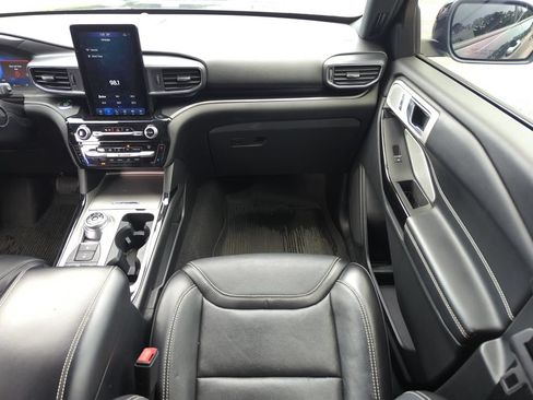 Used 2021 Ford Explorer ST w/ Equipment Group 401A AWD/4WD image 16