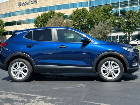 Used 2023 Buick Encore GX Preferred w/ Cold Weather Comfort Package FWD image 3