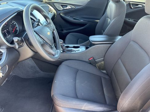 Used 2024 Chevrolet Malibu LT image 18