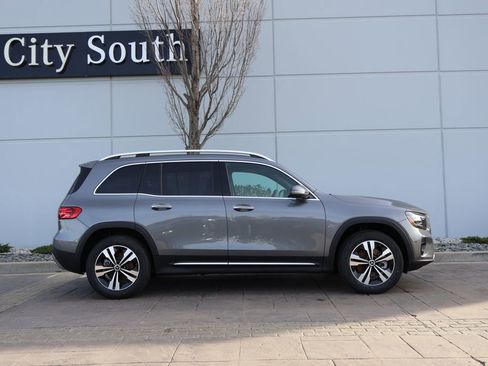 New 2026 Mercedes-Benz GLB 250 4MATIC image 4