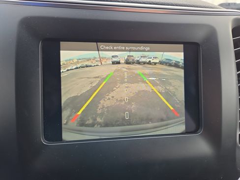 Used 2019 Jeep Cherokee Latitude Plus image 26