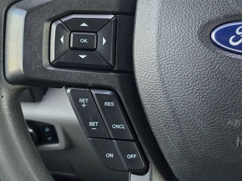 Used 2022 Ford F250 XL w/ Power Equipment Group image 16