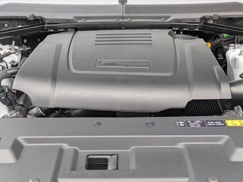 New 2026 Land Rover Defender 110 S AWD/4WD image 19