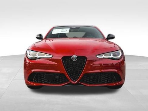 New 2025 Alfa Romeo Giulia AWD image 8