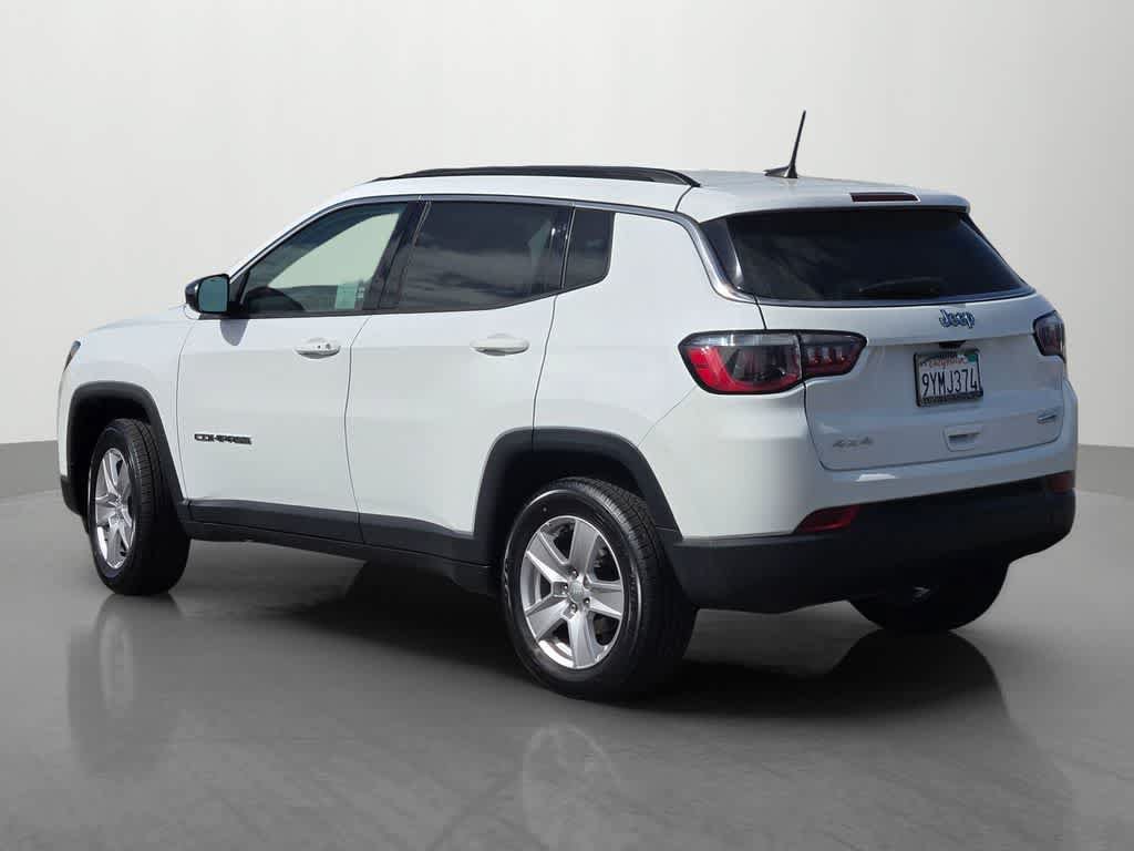 Used 2022 Jeep Compass Latitude w/ Convenience Group AWD/4WD image 4