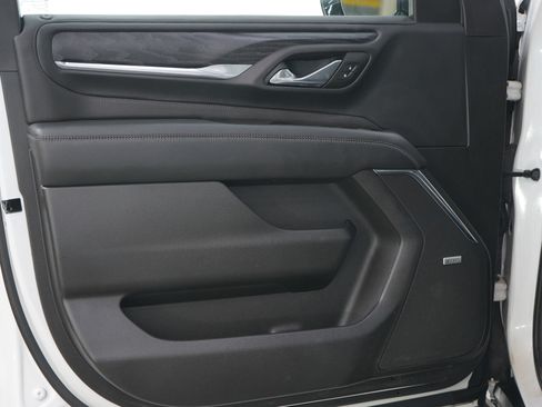 Used 2024 GMC Yukon XL Denali w/ LPO, Floor Liner Package AWD/4WD image 22