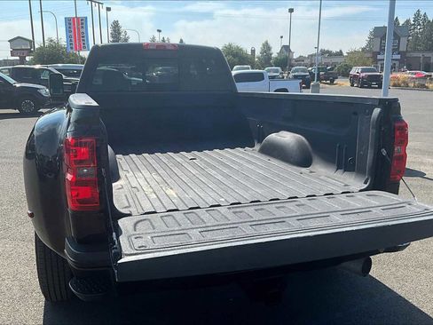 Used 2015 GMC Sierra 3500 Denali image 18