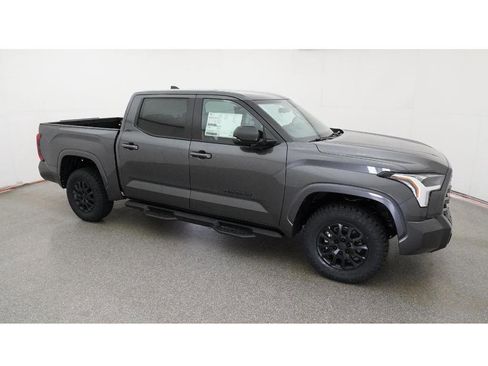 New 2026 Toyota Tundra SR5 AWD/4WD image 12
