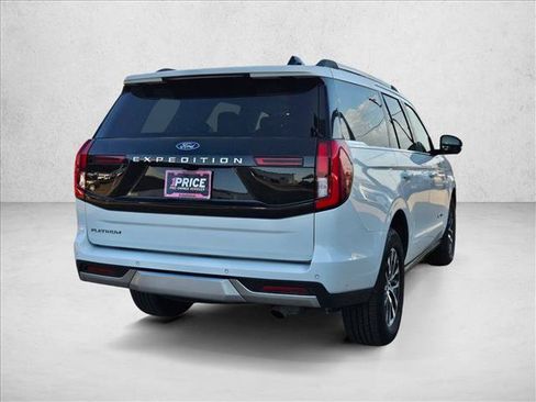 Used 2025 Ford Expedition Platinum AWD/4WD image 5