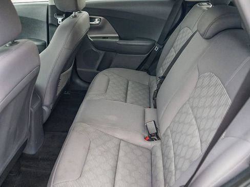 Used 2022 Kia Niro LX image 19