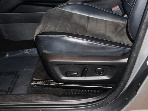 Used 2022 Mitsubishi Outlander SE image 35