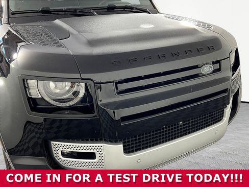 Used 2025 Land Rover Defender 110 S AWD/4WD image 27