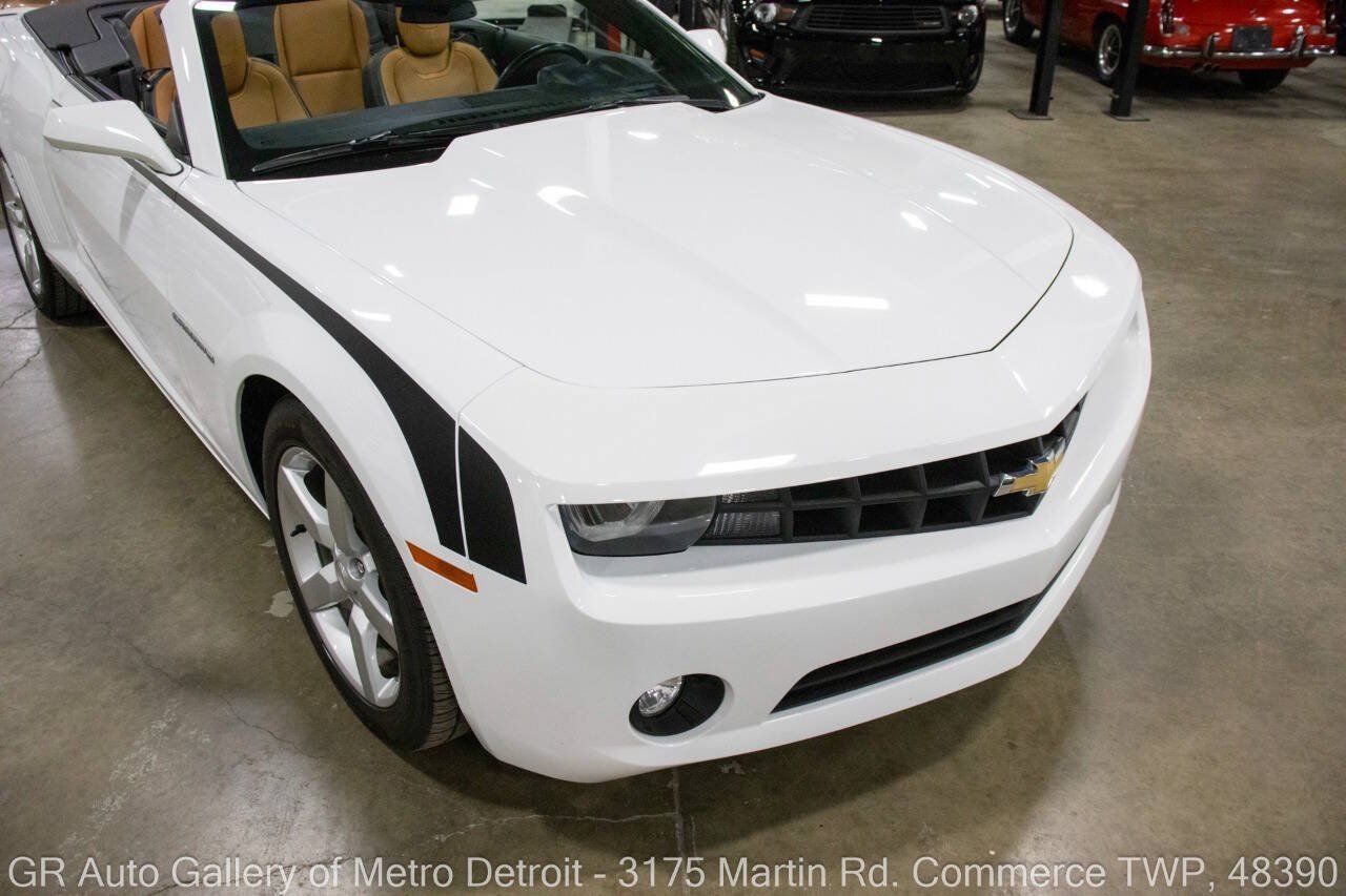 Used 2013 Chevrolet Camaro LT RWD image 14